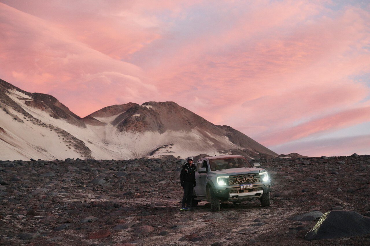 Kỷ Lục Thế Giới: Marathon Ở Độ Cao Gần 7.000M – Khi Giới Hạn Chỉ Là Khởi Đầu