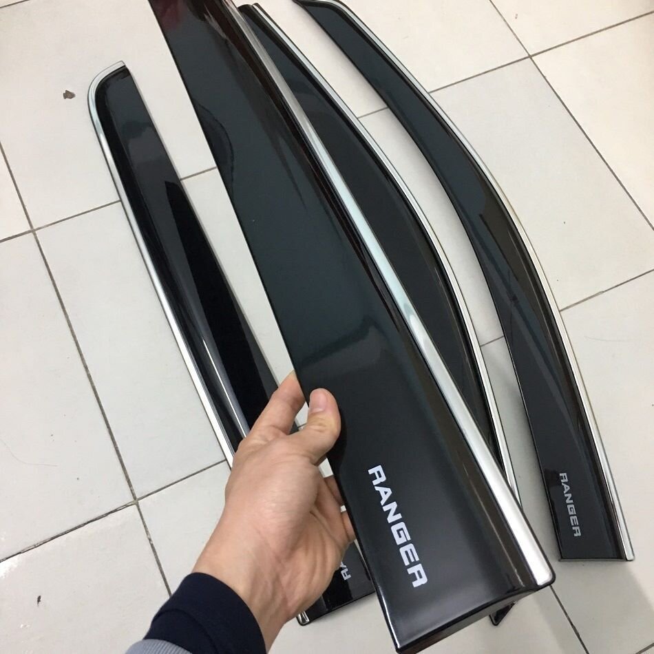 VÈ CHE MƯA FORD RANGER