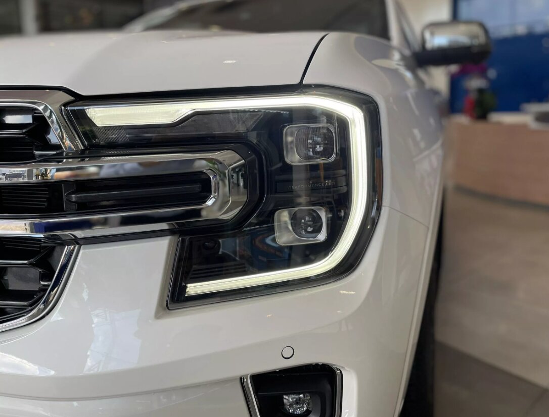 ỐP ĐÈN XE FORD EVEREST-RANGER